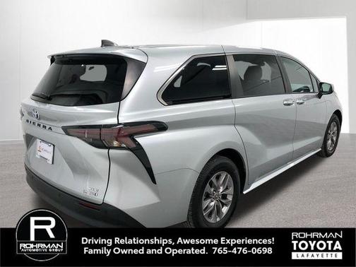 Celestial Silver Metallic 2023 Toyota Sienna XLE