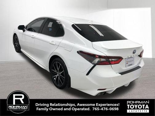 2023 Toyota Camry SE