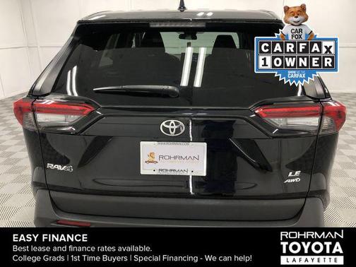 2022 Toyota RAV4 LE