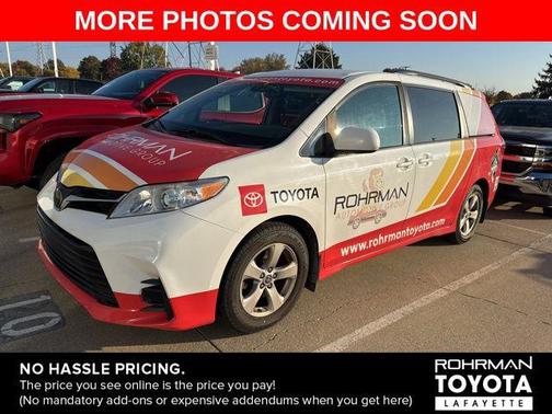 2020 Toyota Sienna LE