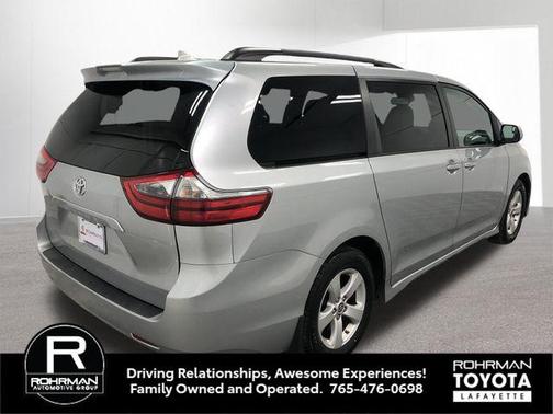 2020 Toyota Sienna LE