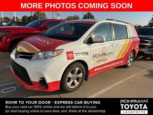 2020 Toyota Sienna LE