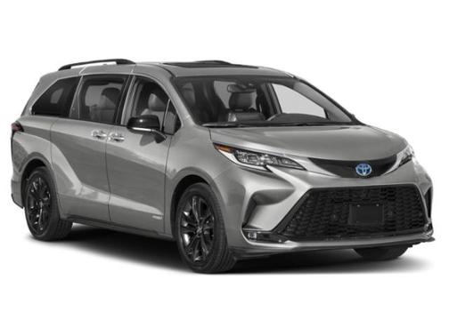 2021 Toyota Sienna XSE 7 Passenger