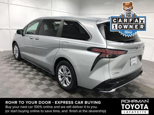 2021 Toyota Sienna XSE 7 Passenger