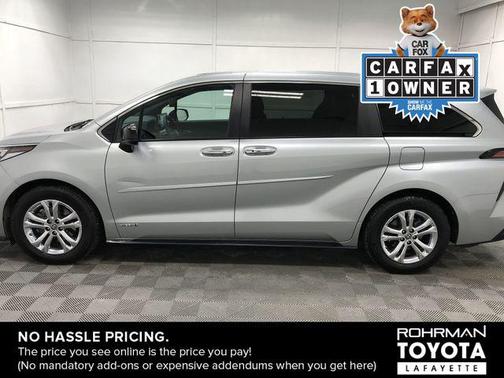 2021 Toyota Sienna XSE 7 Passenger