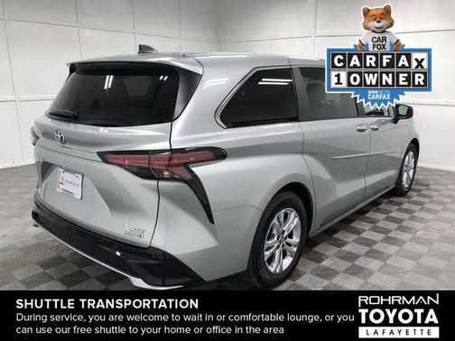 2021 Toyota Sienna XSE 7 Passenger