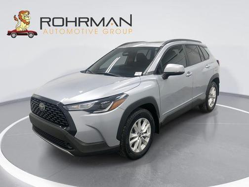 2024 Toyota Corolla Cross LE