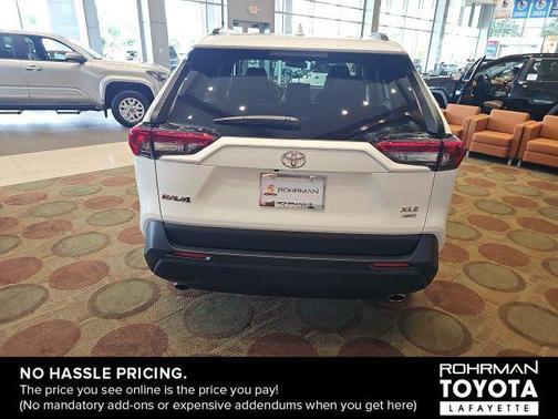 2025 Toyota RAV4 XLE