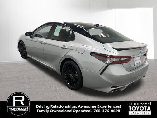 Celestial Silver Metallic/Midnight Black Metallic 2022 Toyota Camry XSE
