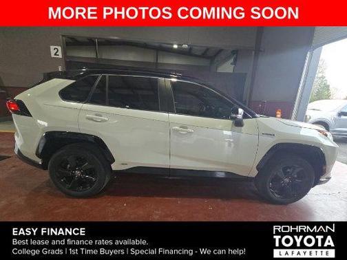 2021 Toyota RAV4 Hybrid SE