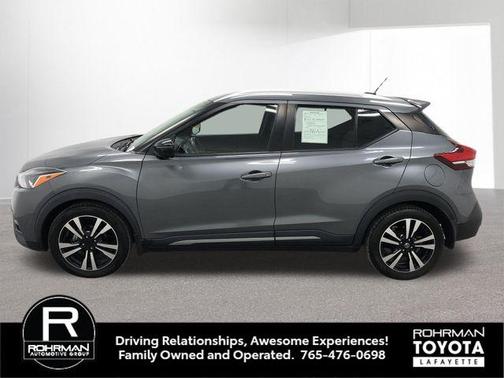 2020 Nissan Kicks SR