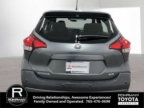 2020 Nissan Kicks SR