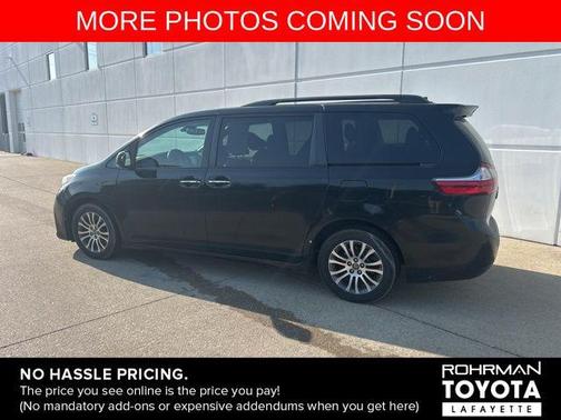 2019 Toyota Sienna XLE