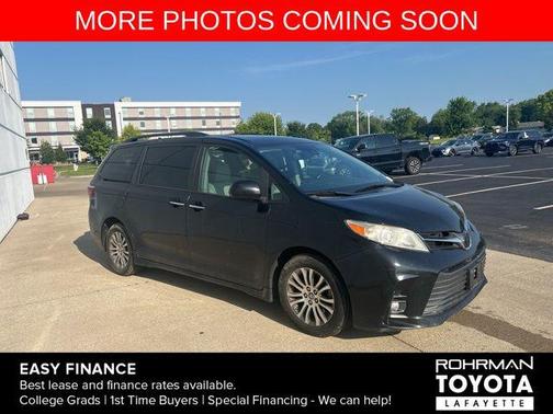 2019 Toyota Sienna XLE