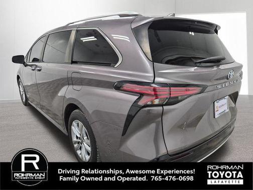 2021 Toyota Sienna Limited 7-Passenger