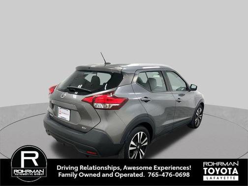 Gun Metallic 2018 Nissan Kicks SV