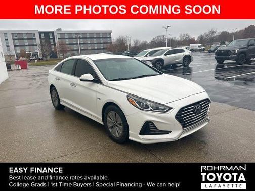 2018 Hyundai SONATA Hybrid SE
