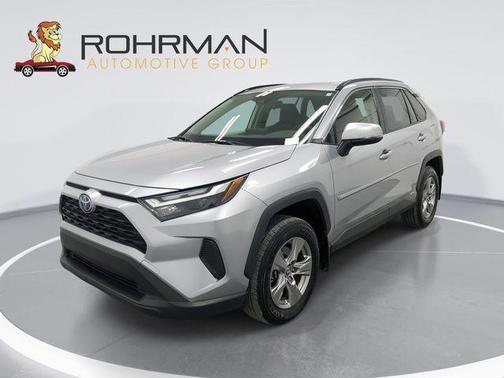 2022 Toyota RAV4 Hybrid XLE