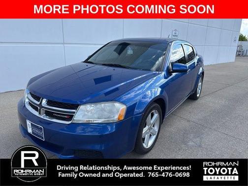 Blue Streak Pearlcoat 2012 Dodge Avenger SXT