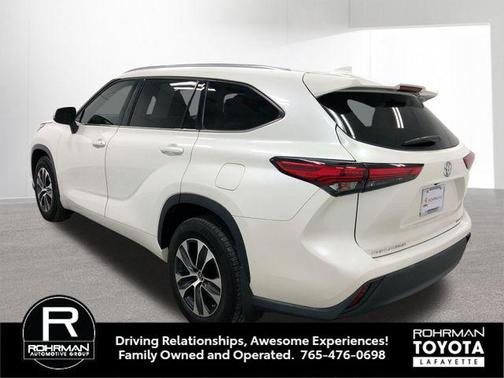 Blizzard Pearl 2021 Toyota Highlander XLE