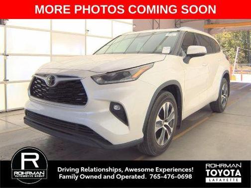 Blizzard Pearl 2021 Toyota Highlander XLE