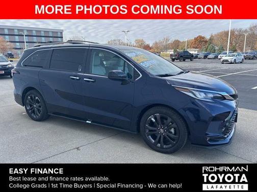 2023 Toyota Sienna XSE 7 Passenger