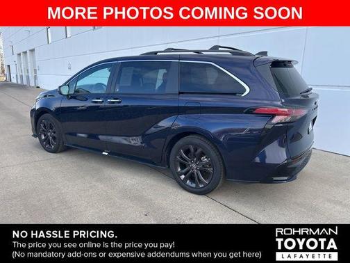 2023 Toyota Sienna XSE 7 Passenger