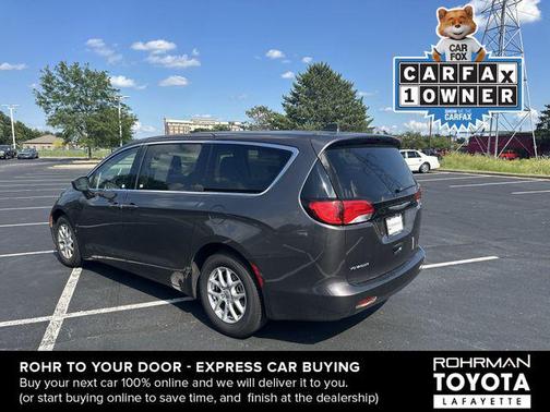 2023 Chrysler Voyager LX