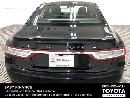 2017 Lincoln Continental Select