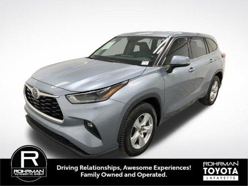 Moon Dust 2021 Toyota Highlander LE