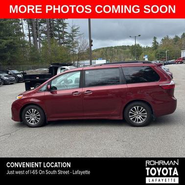 Salsa Red Pearl 2019 Toyota Sienna XLE