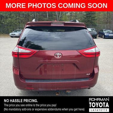 Salsa Red Pearl 2019 Toyota Sienna XLE