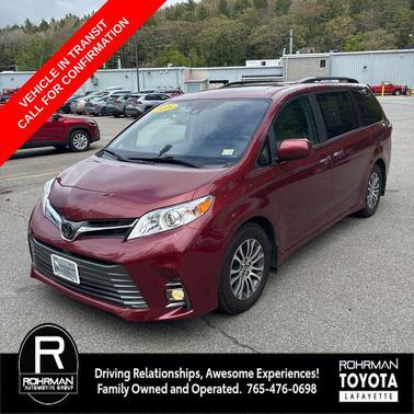 Salsa Red Pearl 2019 Toyota Sienna XLE