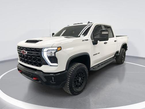 2024 Chevrolet Silverado 2500 4WD Crew Cab Standard Bed ZR2