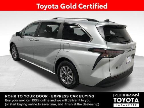 2024 Toyota Sienna XLE