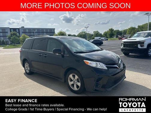 2019 Toyota Sienna LE