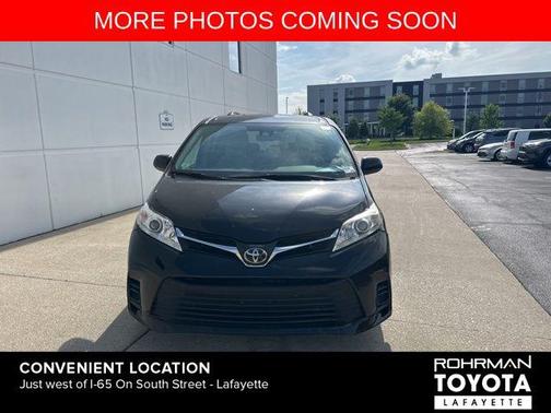 2019 Toyota Sienna LE
