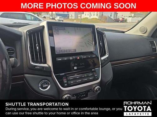 2016 Toyota Land Cruiser Base