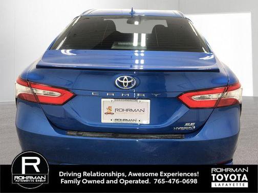 Blue Streak Metallic 2020 Toyota Camry SE
