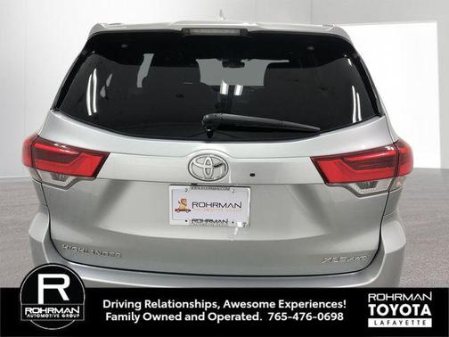 Celestial Silver Metallic 2019 Toyota Highlander XLE