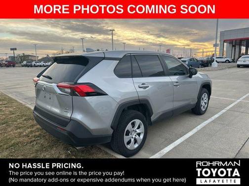 2024 Toyota RAV4 LE