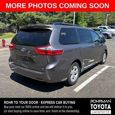 Predawn Gray Mica 2017 Toyota Sienna LE