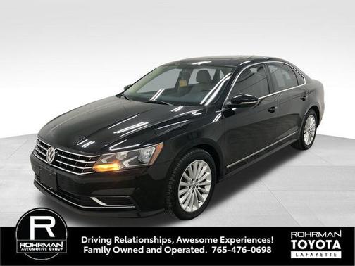 Black Uni 2016 Volkswagen Passat 1.8T SE