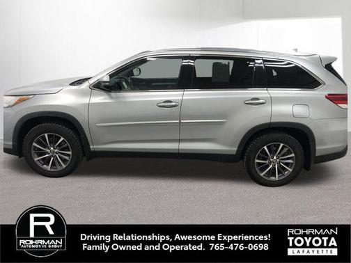 Celestial Silver Metallic 2019 Toyota Highlander XLE