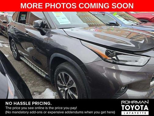 2022 Toyota Highlander Hybrid XLE
