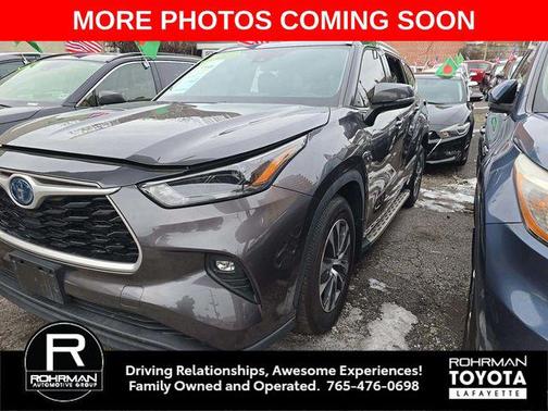 2022 Toyota Highlander Hybrid XLE