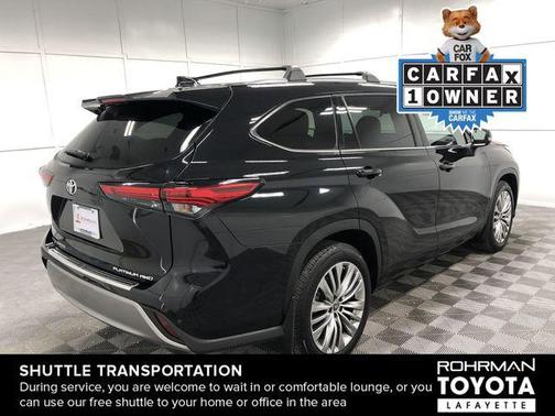 2022 Toyota Highlander Platinum