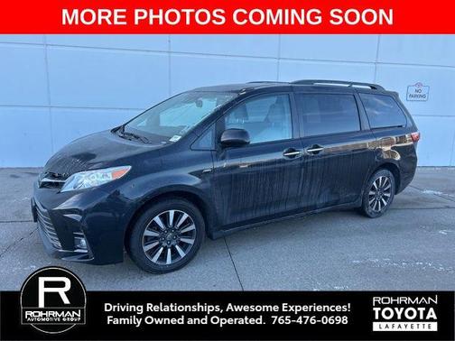 2019 Toyota Sienna XLE