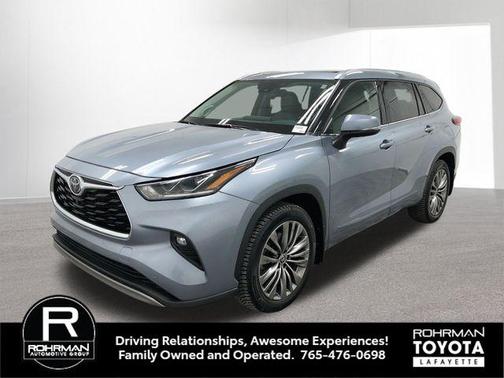 Moon Dust 2021 Toyota Highlander Platinum