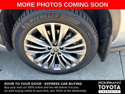 Moon Dust 2021 Toyota Highlander Platinum